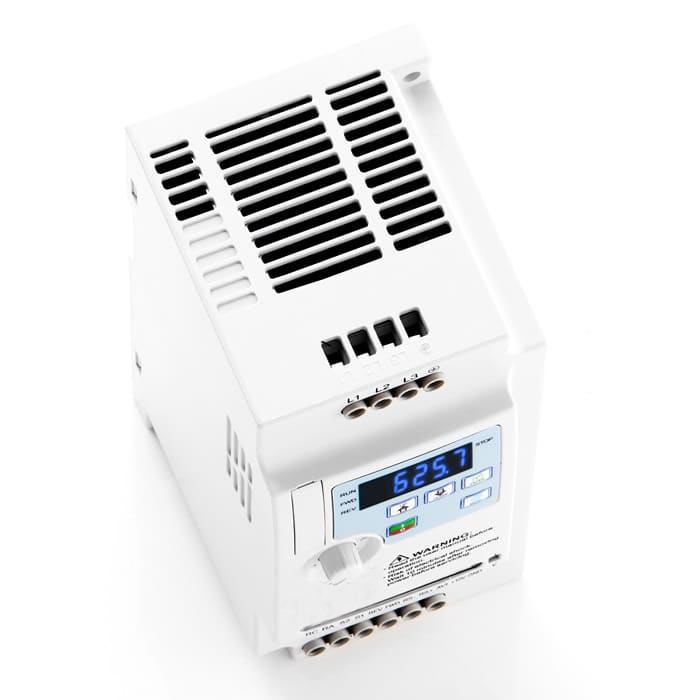 Frekvenční měnič 110V 2.2 kW 60 Hz